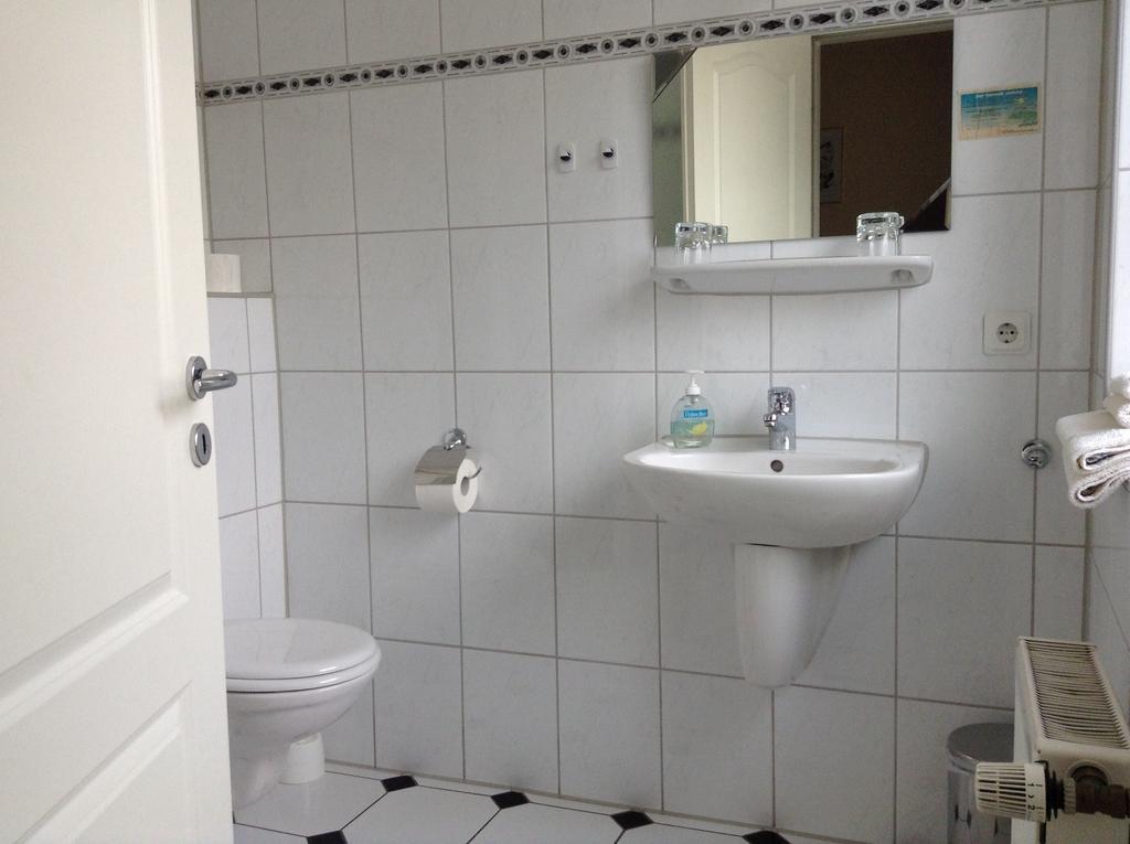 Hotel Restaurant Zagreb Cologne Chambre photo